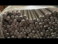 Круглый столб яркий